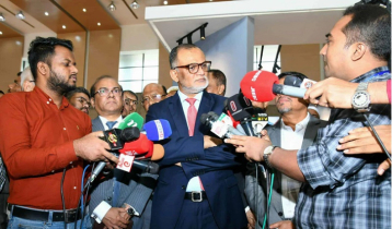 সরকার ভোজ্যতেলের দাম বাড়ায়নি: বাণিজ্য উপদেষ্টা