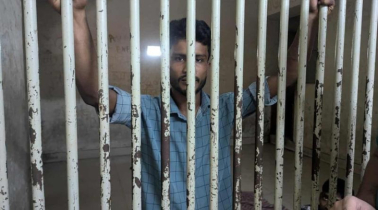 ৩২ নম্বরে ফুল দিতে গিয়ে কারাগারে যাওয়া রিকশাচালক জামিন পেলেন