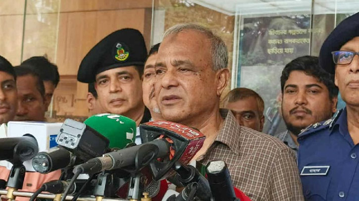 “দলের তেলবাজি না করে জনগণের আকাঙ্ক্ষা পূরণে কাজ করুন” “দলের তেলবাজি না করে জনগণের আকাঙ্ক্ষা পূরণে কাজ করুন”