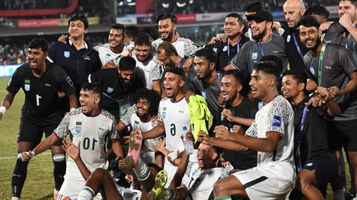ভারতকে হারিয়ে ২ কোটি টাকা পুরস্কার পাচ্ছে বাংলাদেশ দল