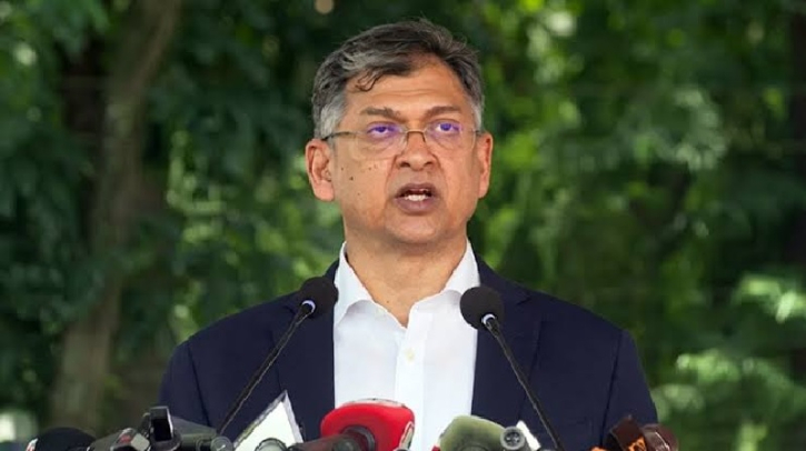 ‘পুলিশ কোনো দল বা গোষ্ঠীর লাঠিয়াল বাহিনী নয়’