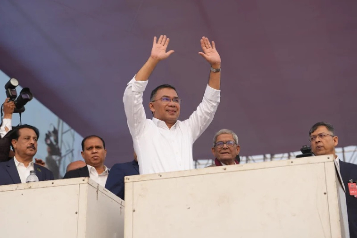 ঢাকা-১৭ আসনে তারেক রহমানের মনোনয়ন ফরম সংগ্রহ