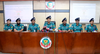 ধানমন্ডিতে ৩৮ লাখ টাকা ডাকাতি: সাবেক সেনাসদস্যসহ গ্রেফতার ৯